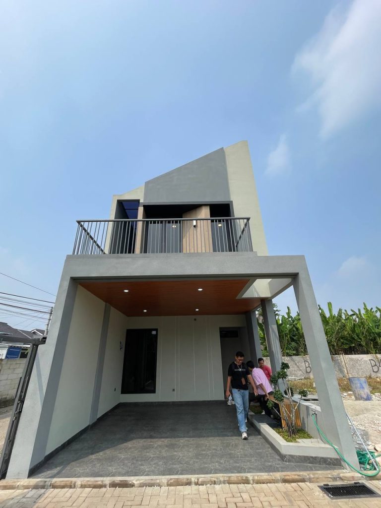 2 lantai + rooftop